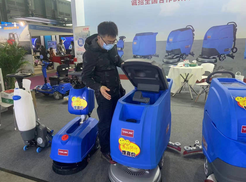 普陀坦洁洗地机公司致力于电动洗地机的生产、销售和服务百家